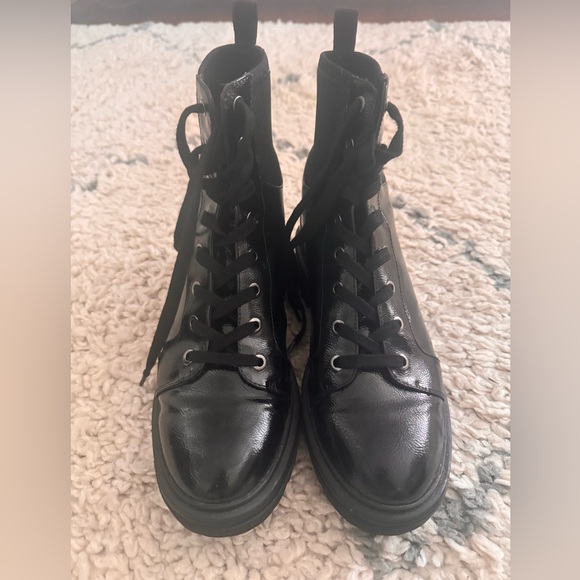 Combat shiny lug heel lace up boots. - Picture 2 of 7